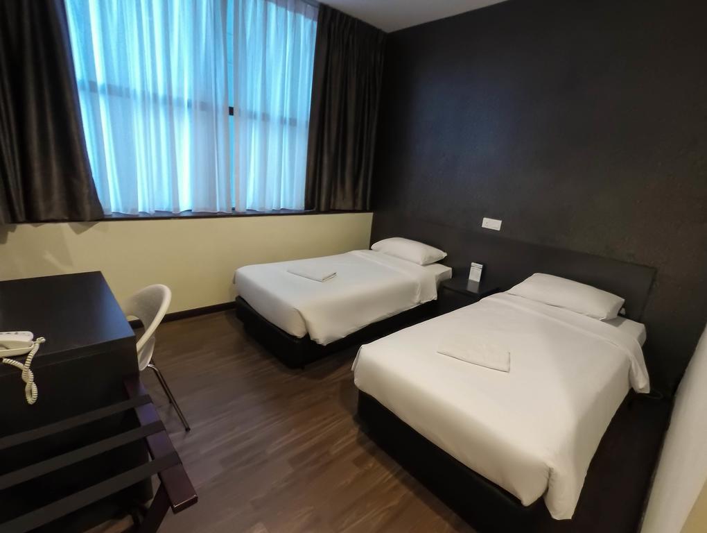 Erica Hotel Johor Bahru Bagian luar foto